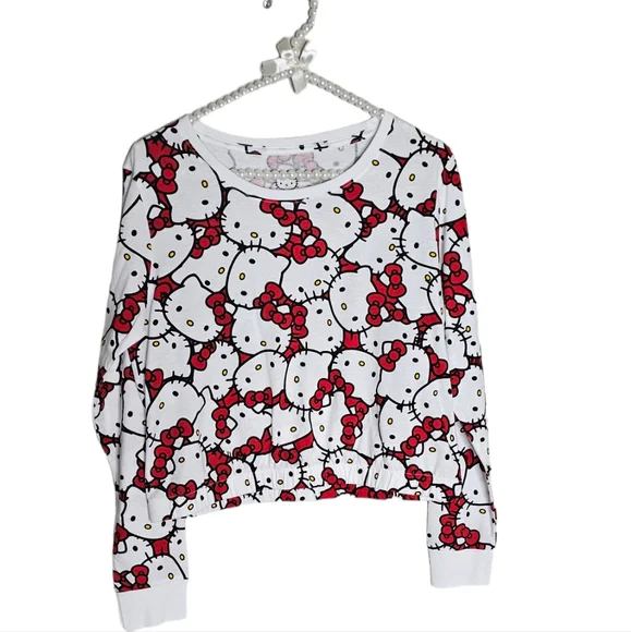 Hello Kitty crop top size Medium long sleeves. Sanrio cute Kawaii crop t… - Picture 5 of 9